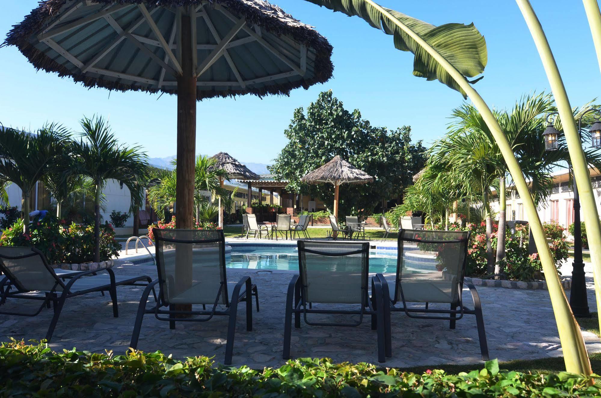 Executive Villas Port-au-Prince Exteriör bild